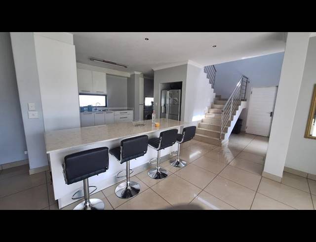 3 BEDROOM PROPERTY TO RENT IN MIDSTREAM RIDGE